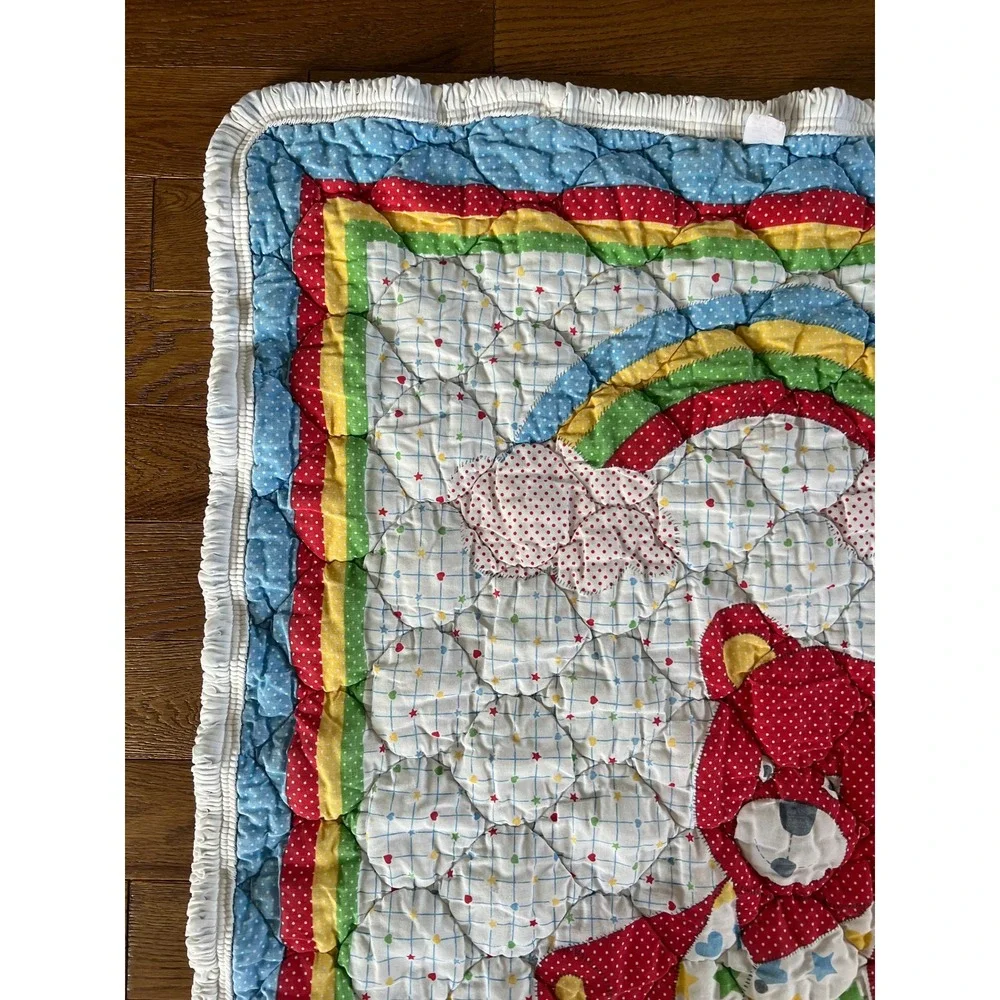 VTG 1980s Baby Dreams Puff Quilt Rainbow Teddy Bear Nursery Biscuit Quilt USA